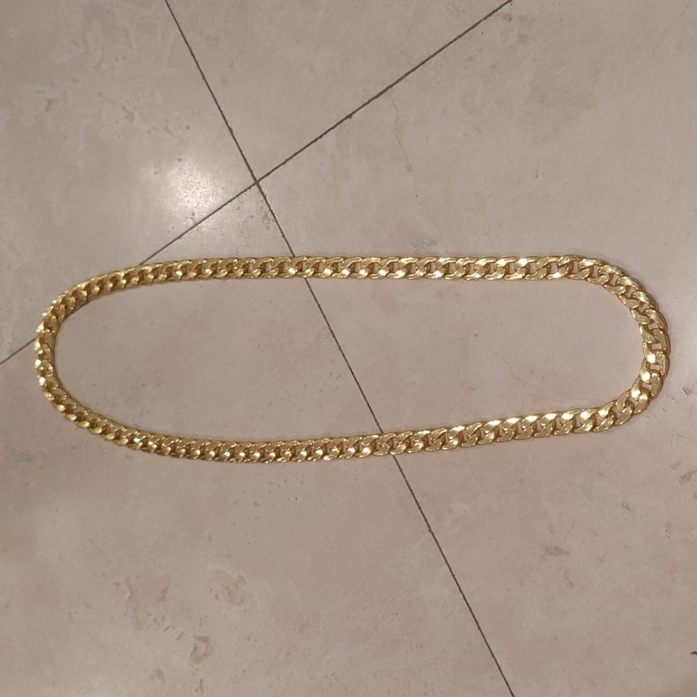 HRH chain necklace